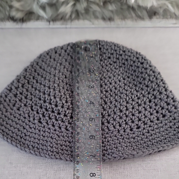 Gray Knit Women's Hat - Picture 10 of 14